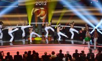 Fussball International  FIFA Ballon d Or 2012:  Brasilianische Capoeira Tanzgruppe