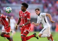 Fussball 1. Bundesliga Saison 17/18: FC Bayern Muenchen - SC Freiburg