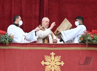 Rom; Papst Franziskus I. spricht den Urbi Et Orbi Segen