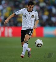 FUSSBALL WM 2010, ACHTELFINALE:  Mesut OEZIL (Deutschland)