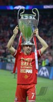 Fussball Champions League Finale 2013:  JUBEL Franck Ribery (FC Bayern Muenchen) mit Pokal