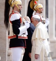 Rom, Staatschef Napolitano (Italien) empfaengt Papst Franziskus