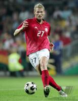 Fussball NATI: SINKIEWICZ Einzelaktion am Ball