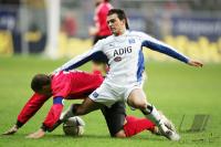 Fussball 1. Bundesliga: Frankfurt - Hamburg, Zweikampf