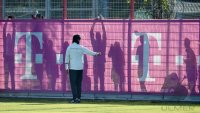 Fussball Training Deutsche Nationalmannschaft: Trainer Joachim Loew (Deutschland)