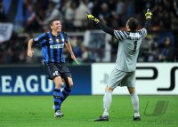 Fussball Champions League  Saison 2010/2011: JUBEL Lucio, Julio Cesar (v.li., Inter)