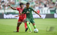 Fussball Bundesliga Saison 17/18: SV Werder Bremen - FC Bayern Muenchen