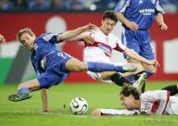 Fussball UEFA-Pokal: Schalke - Sevilla, Zweikampf