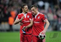 FUSSBALL  International CHL 09/10 :  JUBEL  Olic  und Demichelis (FC Bayern  Muenchen)