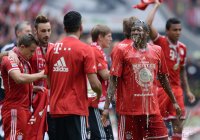 Fussball 1. Bundesliga  Saison  2012/2013:  Deutscher Meister 12/13 FC Bayern Muenchen