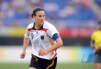 FUSSBALL  Olympia 2008   Vorrunde  Frauen  Korea  DVR  - Deutschland