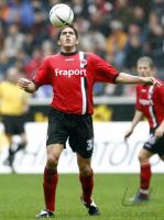 Fussball 1. Bundesliga: Frankfurt, HUGGEL Einzelaktion am Ball