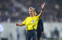 Frauen Nationalmannschaft : Schiedsrichterin  Gyoengyi Gaal