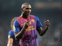 FUSSBALL International  COPA DEL REY  11/12: JUBEL nach dem TOR zum 1:2 durch Eric Abidal (Barca)