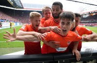 Fussball 2. BUNDESLIGA 14/15 : JUBEL 1. FC Kaiserslautern