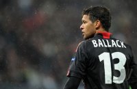 Fussball CHL  Saison 2011/2012:  Bayer 04 Leverkusen - FC Valencia