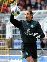 FUSSBALL, 1. BUNDESLIGA, 29. Spieltag: Bremen, WIESE