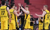 Basketball 2. Bundesliga 2021/2022: Tigers Tuebingen - ROEMERSTROM Gladiators Trier