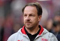 Fussball 1. Bundesliga Saison 15/16: FC Bayern Muenchen - VfB Stuttgart