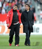 Fussball 1. Bundesliga, Saison 2011/2012:  Co Trainer Eddy Soezer, Trainer Bruno Labbadia (v.li., VfB Stuttgart)