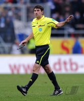 2. Fussball Bundesliga:  Schiri Markus Wingenbach