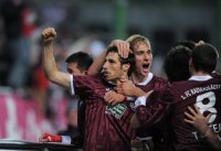 Fussball 1. Bundesliga  Saison 2010/2011:  1. FC Kaiserslautern - VfB Stuttgart