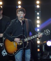 Fussball International  FIFA Ballon d Or 2011:  James Blunt (England)