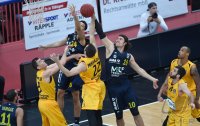 Basketball 1. Bundesliga 15/16 Hauptrunde: Walter Tigers Tuebingen - Alba Berlin