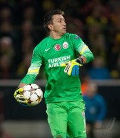 Fussball CHL  Saison 2014/2015: Torwart Fernando Muslera (Galatasaray Istanbul)