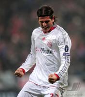 FUSSBALL  International CHL 09/10 : JUBEL Mario Gomez (FCB)