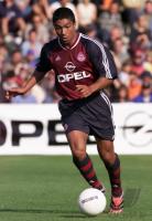 Giovane Elber, Einzelaktion
