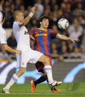 FUSSBALL International  COPA DEL REY  10/11:  FC Barcelona - Real Madrid
