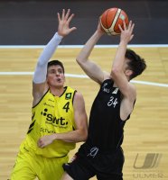 Barmer 2. Basketball Bundesliga  18/19: Tigers Tuebingen - Nuernberg Falcons BC