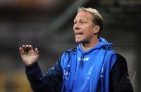 Fussball 3. Bundesliga: Trainer Juergen Luginger (1 FC Saarbruecken)