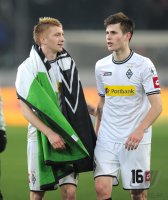 Fussball 1. Bundesliga, Saison 2011/2012: Marco Reus (li,) mit Havard Nordtveit (Borussia Moenchengladbach)