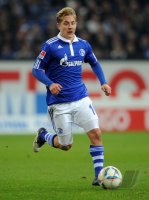 Fussball 1. Bundesliga, Saison 2011/2012: FC Schalke 04, Holtby am Ball