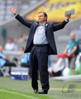 2. Fussball Bundesliga : Trainer Ewald Lienen  ( 1860 Muenchen)