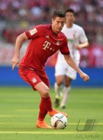 Fussball 1. Bundesliga Saison 15/16: FC Bayern Muenchen - FC Augsburg
