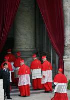 Vatikan; Tod von Papst Johannes Paul II, Kardinal, Kardinaele