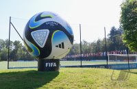 Uebergrossser Adidas WM Ball 2023 Oceaunz Pro am Home of FIFA in Zuerich