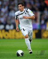 FUSSBALL, DFB Pokal 1. Hauptrunde: 1860 Muenchen, VOLLAND am Ball