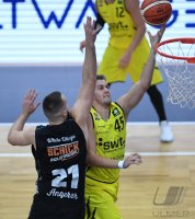 Barmer 2. Basketball Bundesliga  18/19: Tigers Tuebingen - White Wings Hanau