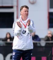 Fussball 1. Bundesliga : Trainer Louis van Gaal (FCB)