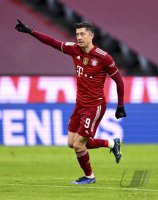 Fussball 1. Bundesliga Saison 21/22: FC Bayern Muenchen - 1. FSV Mainz 05