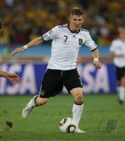 FUSSBALL WM 2010, VORRUNDE: Bastian SCHWEINSTEIGER (Deutschland)