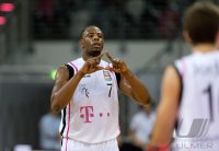 Basketball 1. Bundesliga 2012/2013 Testspiel:  Telekom Baskets Bonn - S. Oliver