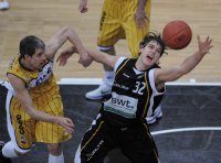 Basketball  1. Bundesliga  10/11   Walter Tigers Tuebingen - EWE  Baskets Oldenburg
