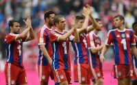 Fussball 1. Bundesliga Saison 14/15: JUBEL FC Bayern Muenchen