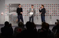 Fussball 1. Bundesliga  Saison  2013/2014:  Praesentation Adidas Ball Torfabrik 4