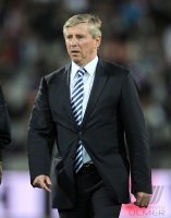 Fussball International EM Qualifikation:  Trainer Vladimir PETROVIC (Serbien)